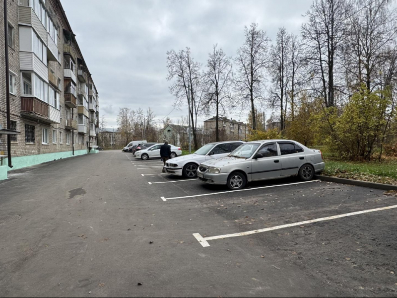 Новые парковочные места и тротуары оборудовали в Сергиевом Посаде для удобства горожан