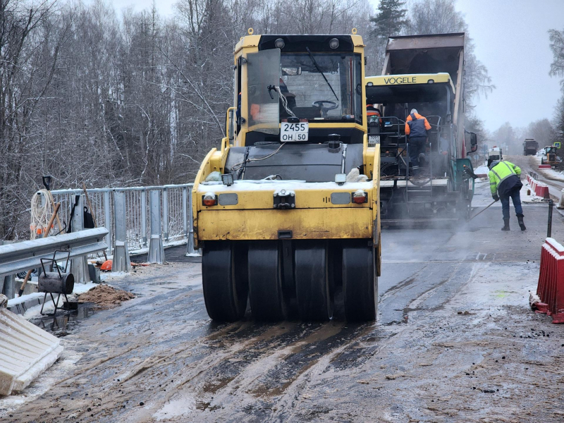 Движение моста через реку Сухмань открыли по двум полосам
