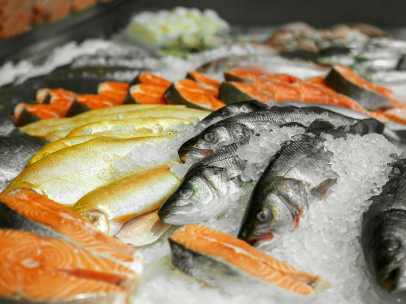Как не отравиться зимой на рынке: секреты выбора овощей, мяса, рыбы и молочных продуктов раскрыл подмосковный повар
