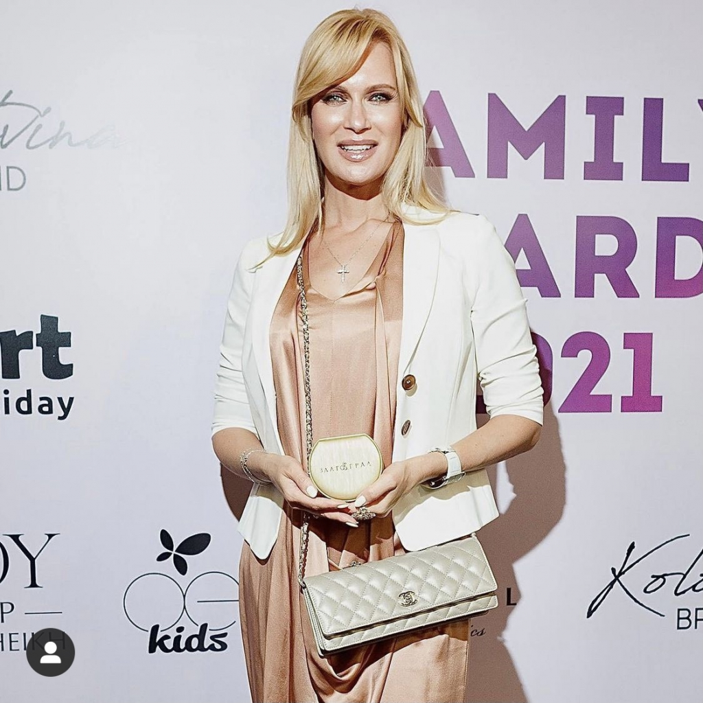 В июне состоялась церемония вручения премии Family Awards 2021